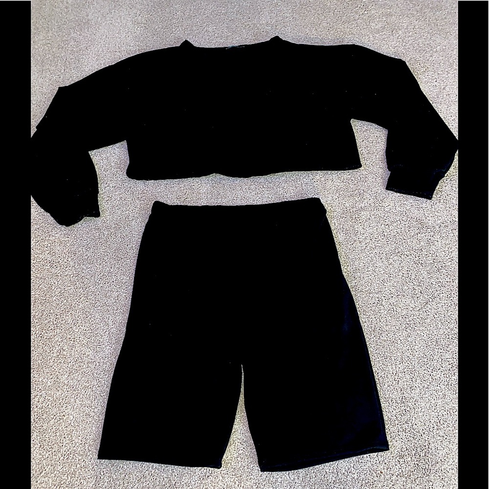 Fashion Nova outfit , size XL